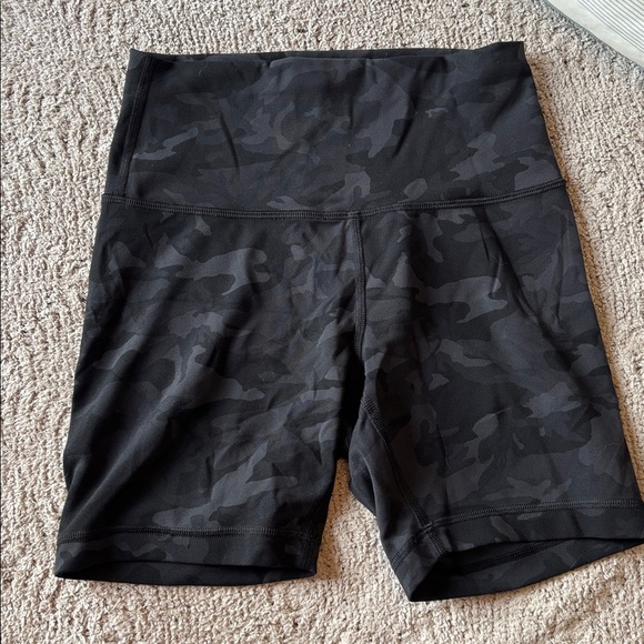 Lululemon wunder train short 6” size 6 - Picture 3 of 4